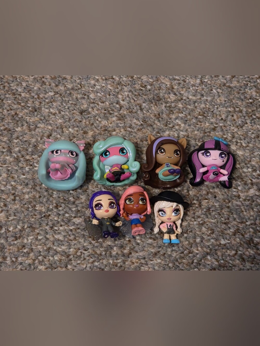 Mini Figures